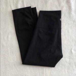 Lululemon luxtreme wunder under crop size 6 black